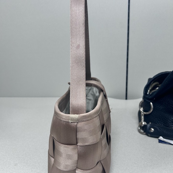 Like New-Harvey’s Seatbelt Purse- Short Handle-Cognac. No callouts. Retails $200 - Picture 4 of 8